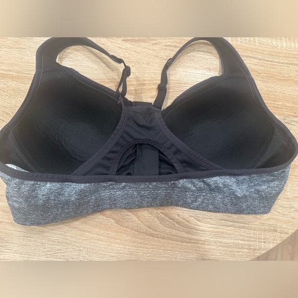 BCG Black and Gray Hi-Support Bra - Picture 2 of 5